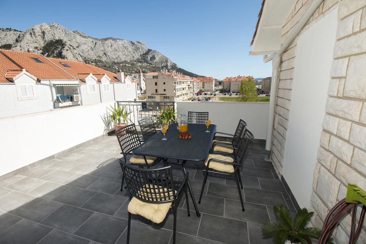Cherry Omiš Eksteriør bilde